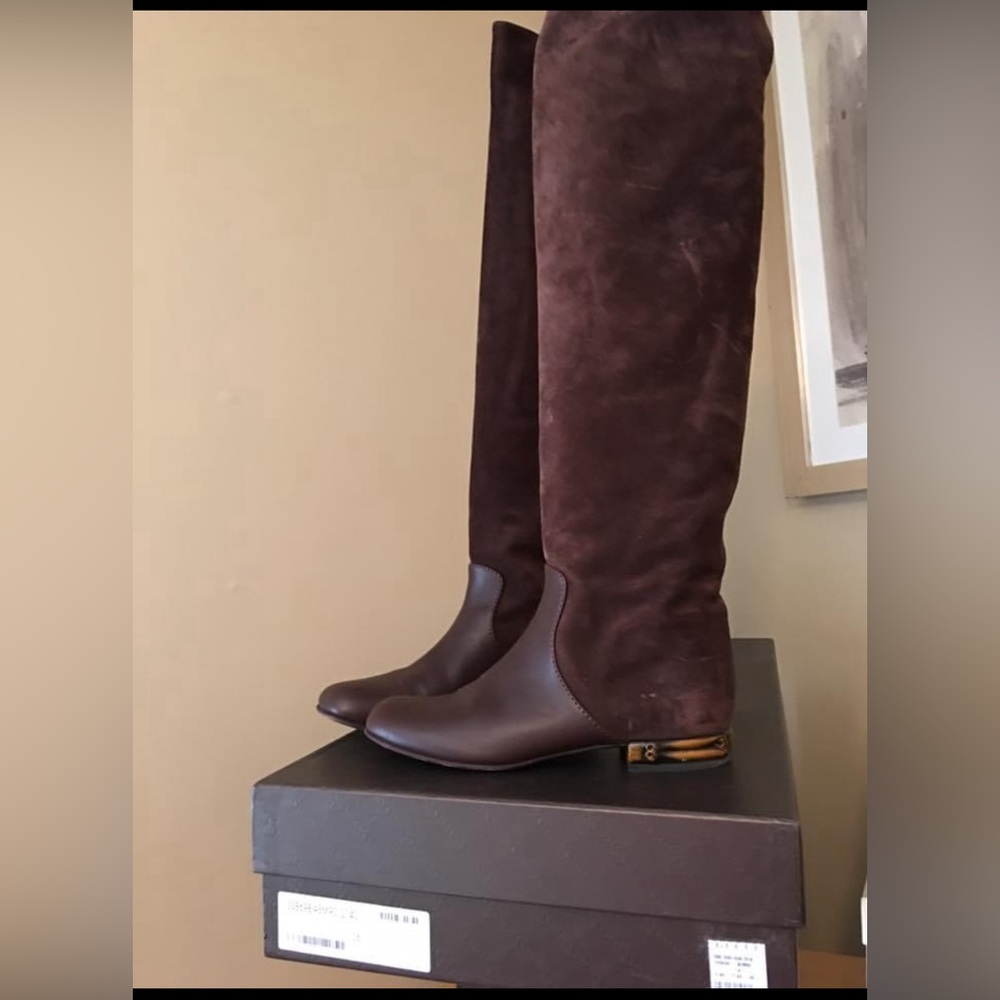 Gucci suede boots, size 6 worn out only once. Great condition.